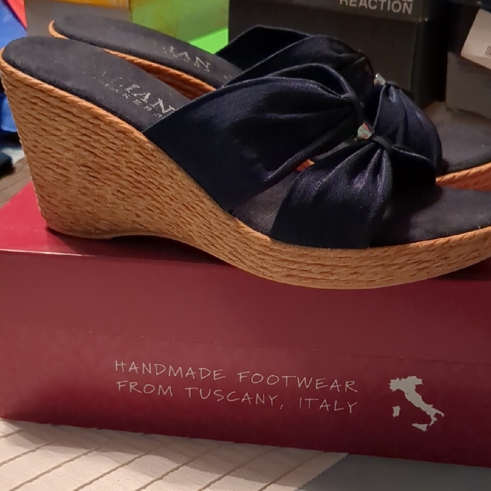 Italian Shoemakers Blue Wedge Shoes - Picture 5 of 7